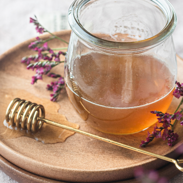 The Versatility of Honey: A Sweet Pantry Staple